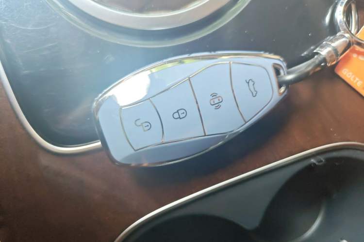 Used Hongqi HQ9 2023 2.0T Smart Connect Flagship Edition Vehicle Key