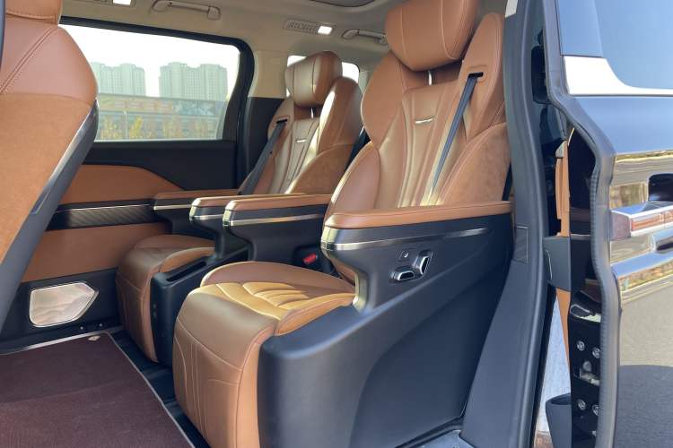 Used Hongqi HQ9 2023 2.0T Smart Connect Flagship Edition Interior 3