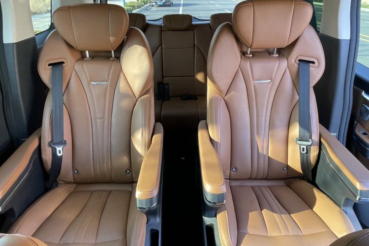 Used Hongqi HQ9 2023 2.0T Smart Connect Flagship Edition Interior 4