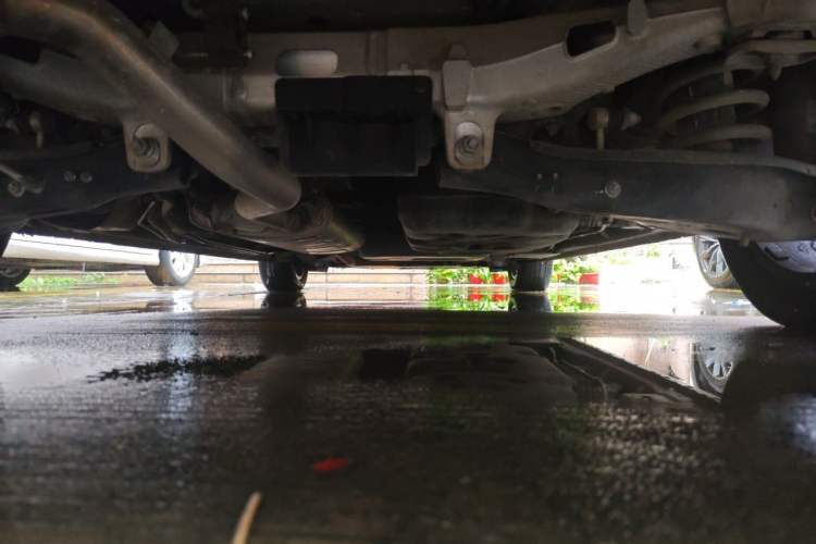 Used Hongqi HQ9 2023 2.0T Smart Connect Flagship Edition Chassis Rear