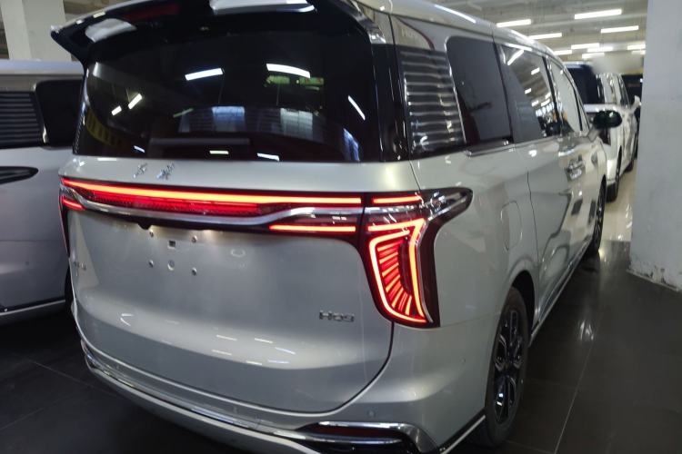 Used Hongqi HQ9 2023 2.0T Smart Connect Flagship Edition Rear Right 45 Deg