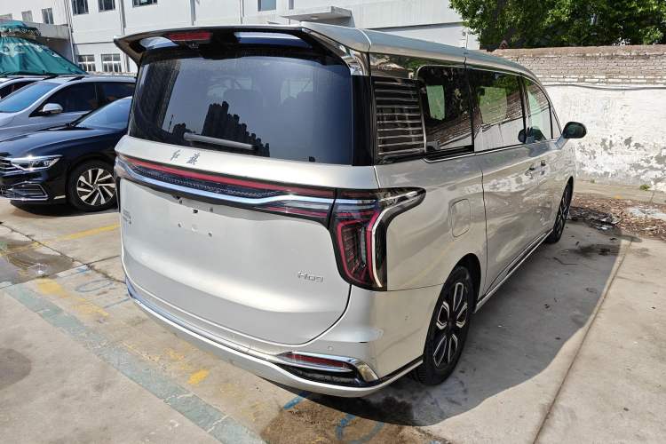 Used Hongqi HQ9 2023 2.0T Smart Connect Flagship Edition Rear Right 45 Deg
