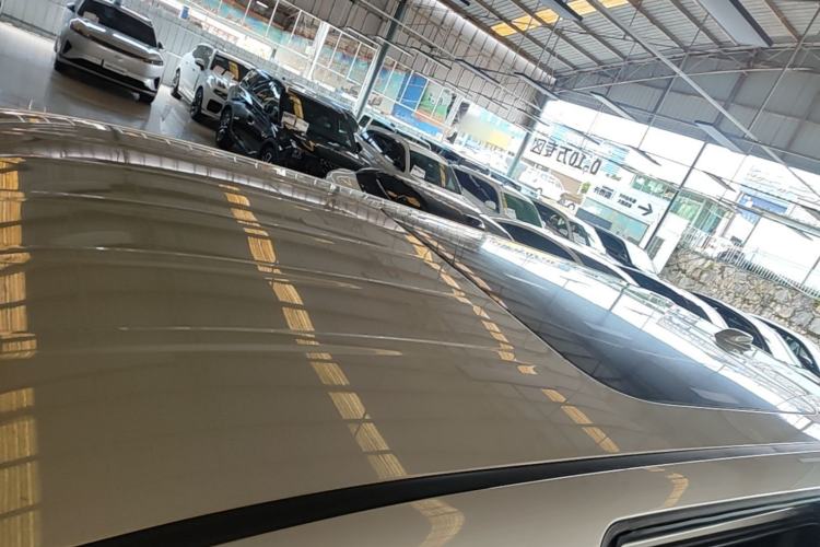 Used Hongqi HQ9 2023 2.0T Smart Connect Flagship Edition Roof