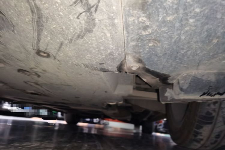 Used Hongqi HQ9 2023 2.0T Smart Connect Flagship Edition Chassis Front Left