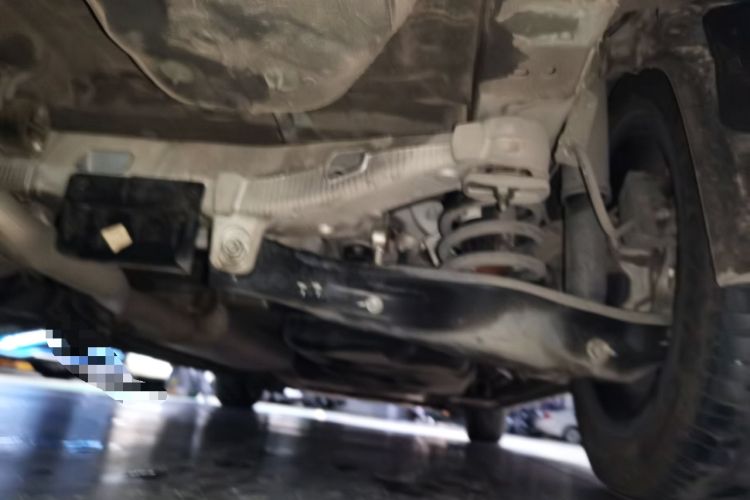 Used Hongqi HQ9 2023 2.0T Smart Connect Flagship Edition Chassis Rear Right