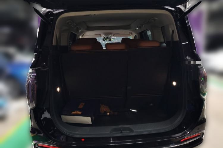 Used Hongqi HQ9 2023 2.0T Smart Connect Flagship Edition Trunk