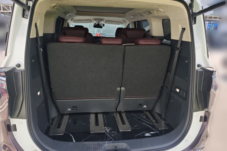 Used Hongqi HQ9 2023 2.0T Smart Connect Flagship Edition Trunk