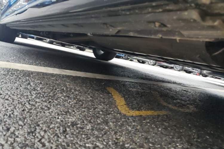 Used Hongqi HQ9 2023 2.0T Smart Connect Flagship Edition Chassis Rear Left