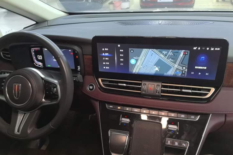 Used Hongqi HQ9 2023 2.0T Smart Connect Flagship Edition Center Console