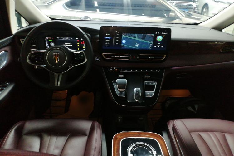Used Hongqi HQ9 2023 2.0T Smart Connect Flagship Edition Center Console