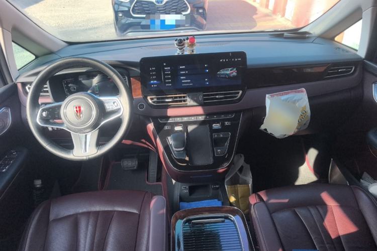 Used Hongqi HQ9 2023 2.0T Smart Connect Flagship Edition Center Console