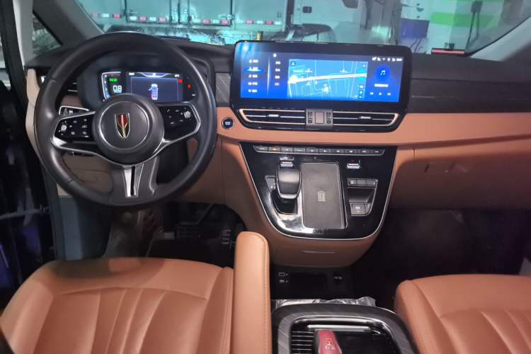 Used Hongqi HQ9 2023 2.0T Smart Connect Flagship Edition Center Console