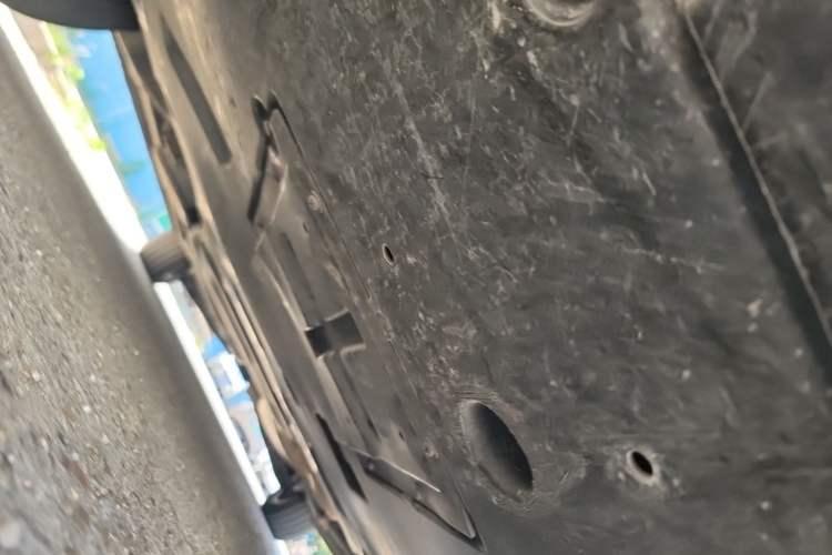 Used Hongqi HQ9 2023 2.0T Smart Connect Flagship Edition Chassis Front