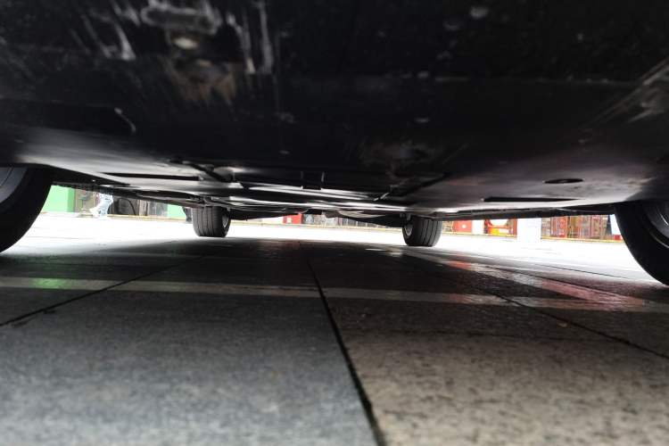 Used Hongqi HQ9 2023 2.0T Smart Connect Flagship Edition Chassis Front