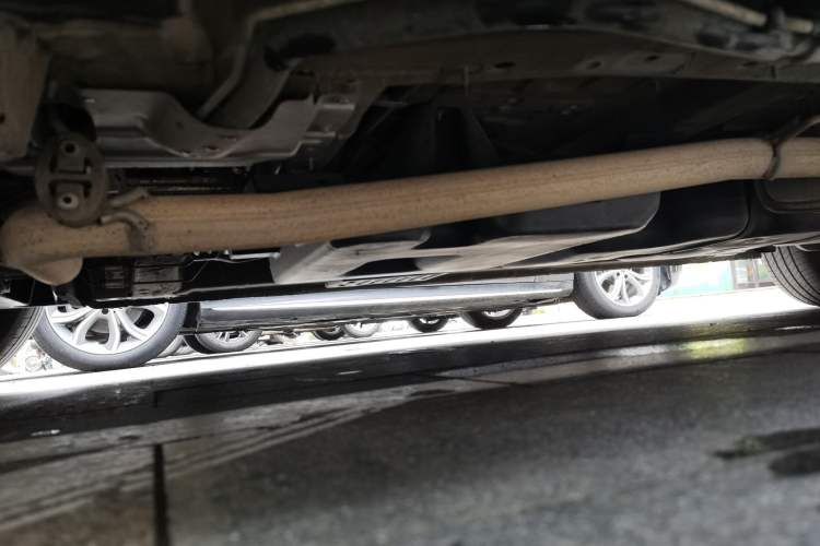 Used Hongqi HQ9 2023 2.0T Smart Connect Flagship Edition Chassis Front Left