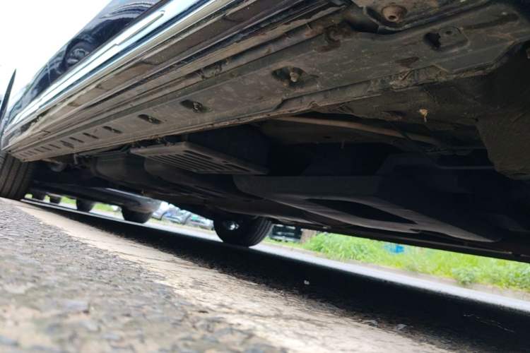 Used Hongqi HQ9 2023 2.0T Smart Connect Flagship Edition Chassis Front Right