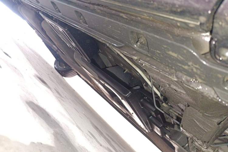 Used Hongqi HQ9 2023 2.0T Smart Connect Flagship Edition Chassis Front Right