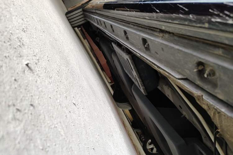 Used Hongqi HQ9 2023 2.0T Smart Connect Flagship Edition Chassis Front Right