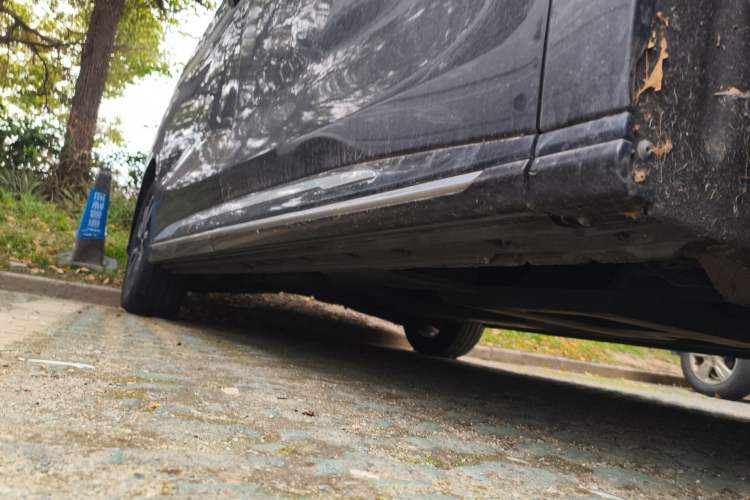 Used Hongqi HQ9 2023 2.0T Smart Connect Flagship Edition Chassis Front Right