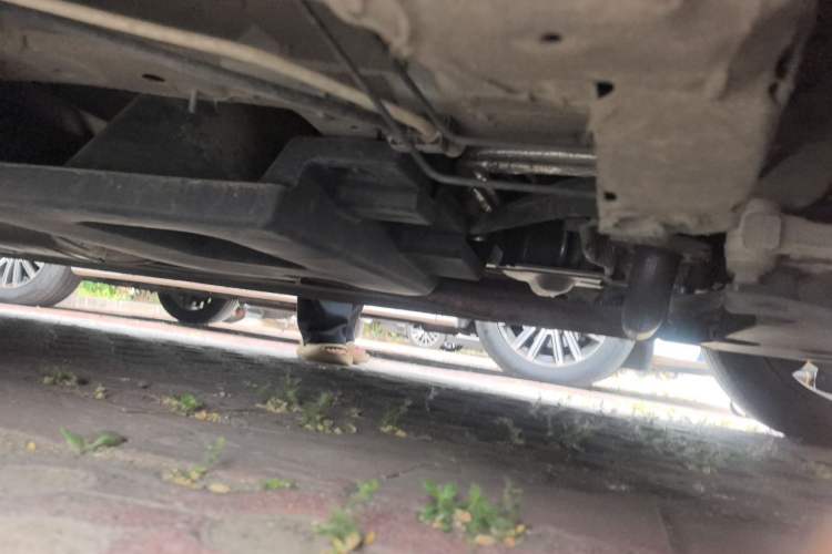 Used Hongqi HQ9 2023 2.0T Smart Connect Flagship Edition Chassis Front Right