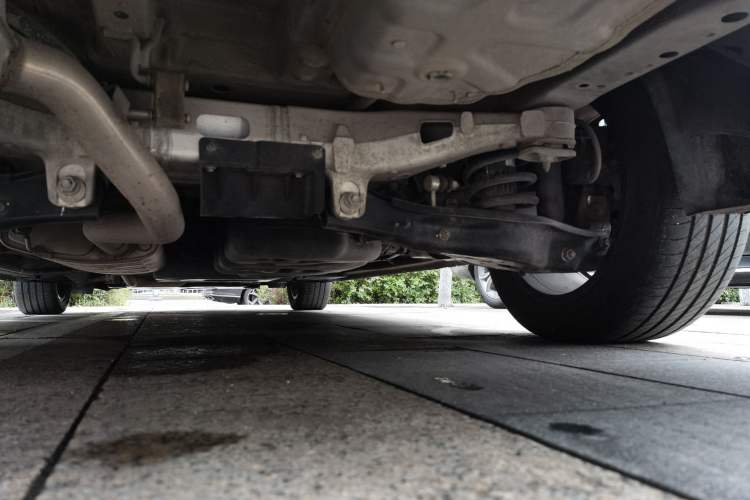 Used Hongqi HQ9 2023 2.0T Smart Connect Flagship Edition Chassis Rear
