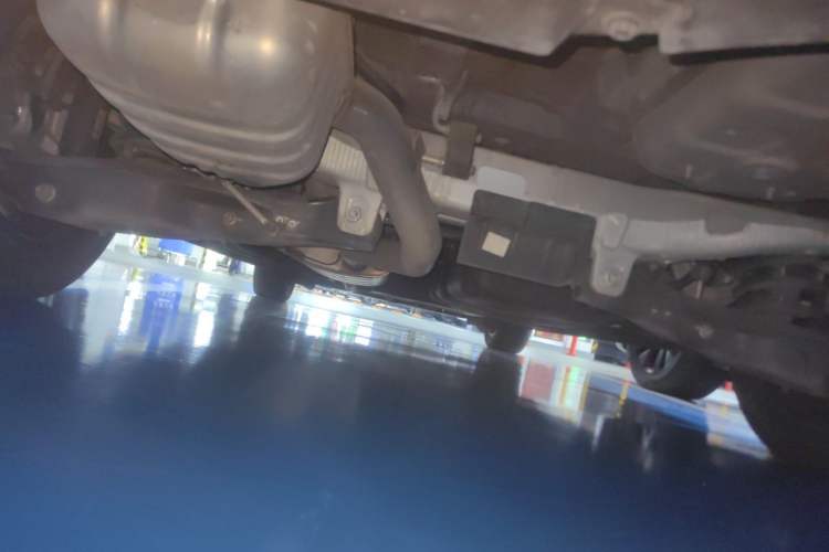 Used Hongqi HQ9 2023 2.0T Smart Connect Flagship Edition Chassis Rear