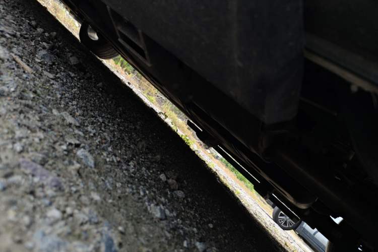 Used Hongqi HQ9 2023 2.0T Smart Connect Flagship Edition Chassis Rear Left