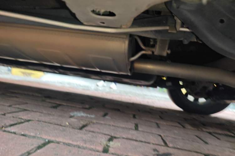 Used Hongqi HQ9 2023 2.0T Smart Connect Flagship Edition Chassis Rear Left