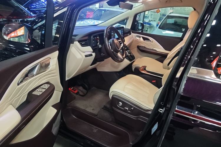 Used Hongqi HQ9 2023 2.0T Smart Connect Flagship Edition Driver Seat