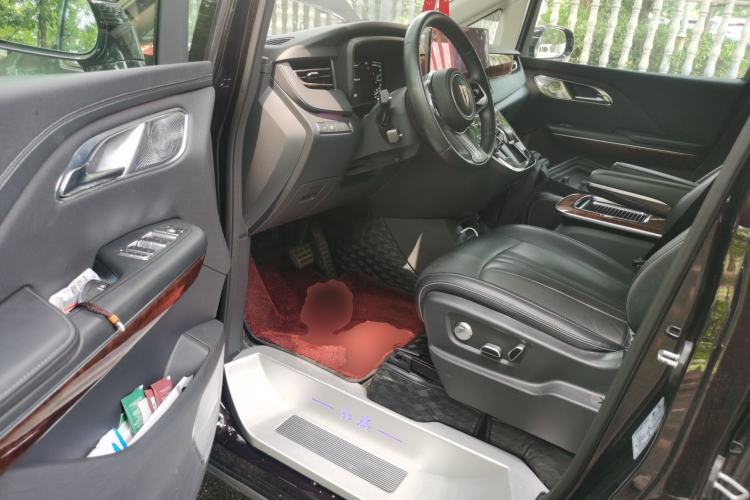 Used Hongqi HQ9 2023 2.0T Smart Connect Flagship Edition Driver Seat