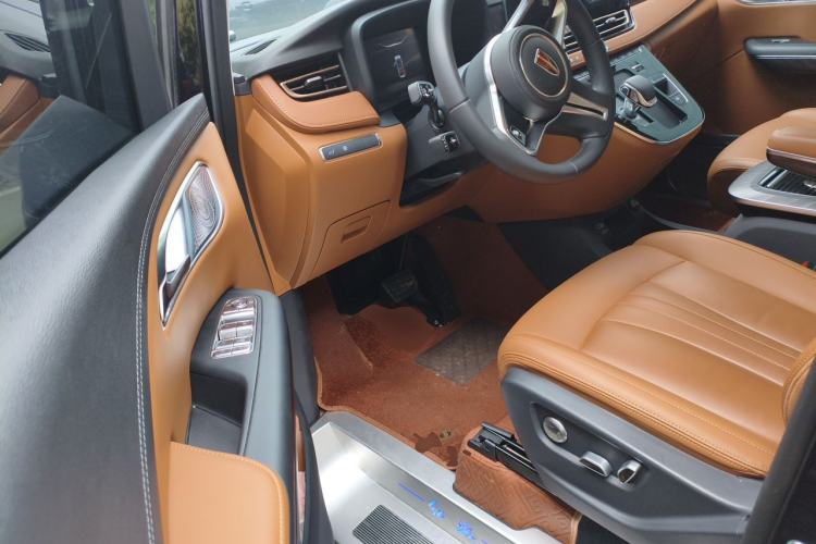 Used Hongqi HQ9 2023 2.0T Smart Connect Flagship Edition Driver Seat