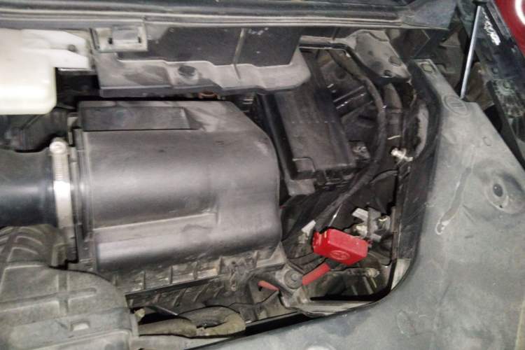 Used Hongqi HQ9 2023 2.0T Smart Connect Flagship Edition Engine Bay Left