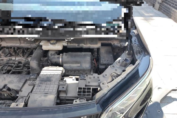 Used Hongqi HQ9 2023 2.0T Smart Connect Flagship Edition Engine Bay Left