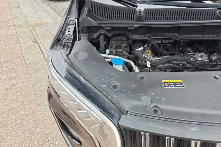 Used Hongqi HQ9 2023 2.0T Smart Connect Flagship Edition Engine Bay Right
