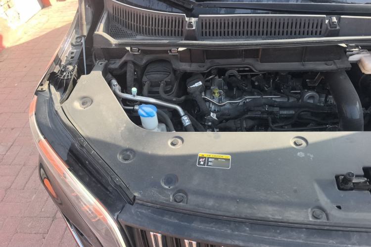 Used Hongqi HQ9 2023 2.0T Smart Connect Flagship Edition Engine Bay Right