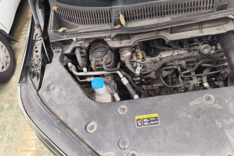 Used Hongqi HQ9 2023 2.0T Smart Connect Flagship Edition Engine Bay Right