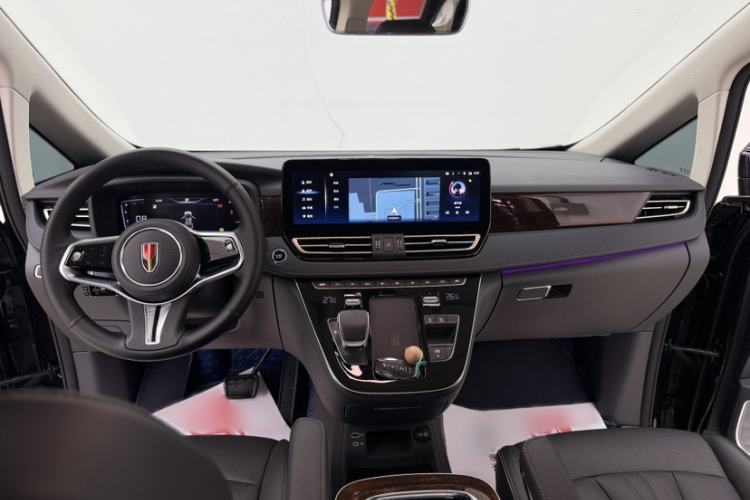 Used Hongqi HQ9 2023 2.0T Smart Connect Flagship Edition Interior 1