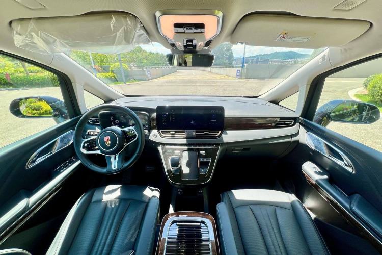 Used Hongqi HQ9 2023 2.0T Smart Connect Flagship Edition Interior 1