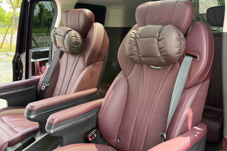 Used Hongqi HQ9 2023 2.0T Smart Connect Flagship Edition Interior 10