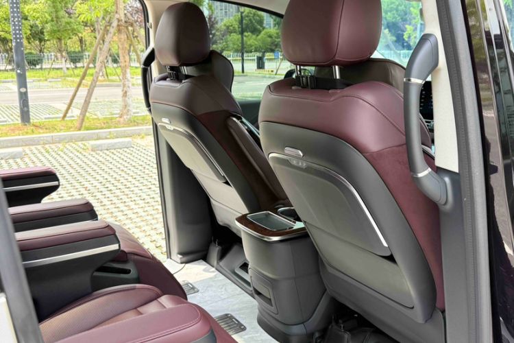 Used Hongqi HQ9 2023 2.0T Smart Connect Flagship Edition Interior 10