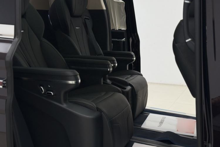 Used Hongqi HQ9 2023 2.0T Smart Connect Flagship Edition Interior 13