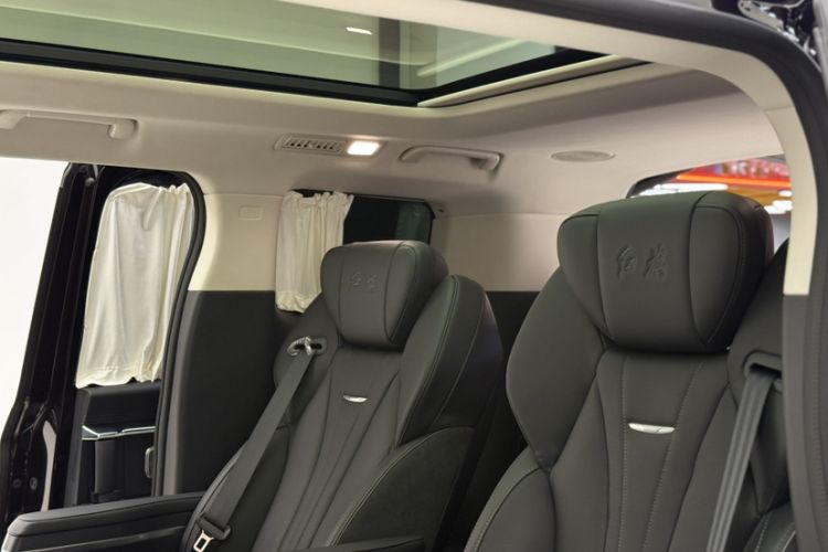 Used Hongqi HQ9 2023 2.0T Smart Connect Flagship Edition Interior 14
