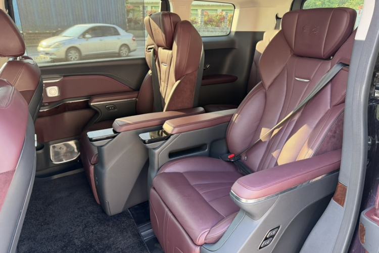 Used Hongqi HQ9 2023 2.0T Smart Connect Flagship Edition Interior 2