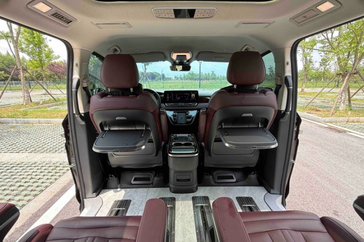 Used Hongqi HQ9 2023 2.0T Smart Connect Flagship Edition Interior 4