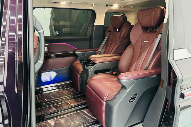 Used Hongqi HQ9 2023 2.0T Smart Connect Flagship Edition Interior 4