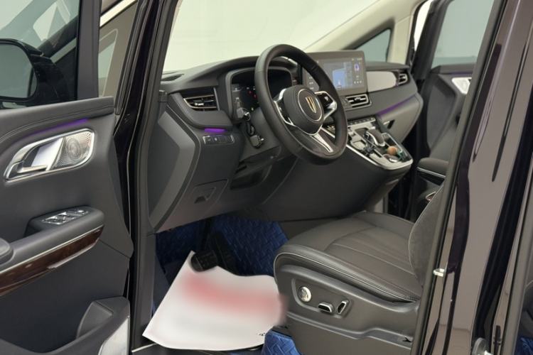 Used Hongqi HQ9 2023 2.0T Smart Connect Flagship Edition Interior 5