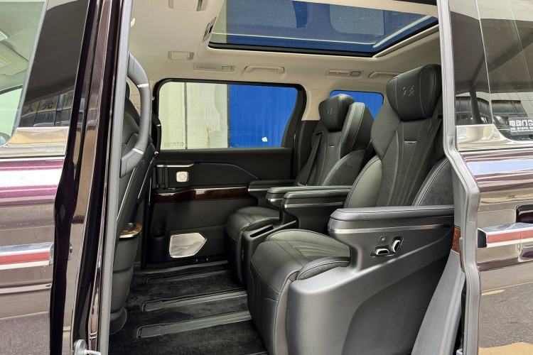 Used Hongqi HQ9 2023 2.0T Smart Connect Flagship Edition Interior 5