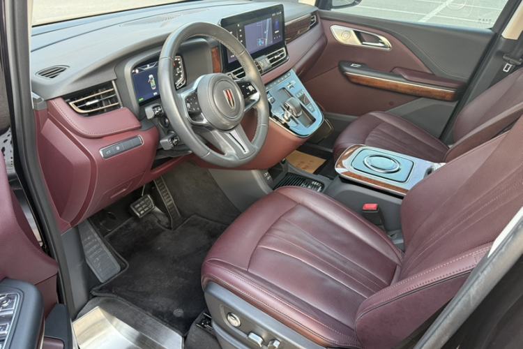Used Hongqi HQ9 2023 2.0T Smart Connect Flagship Edition Interior 6