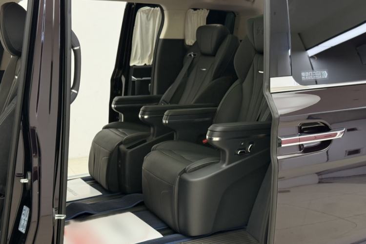Used Hongqi HQ9 2023 2.0T Smart Connect Flagship Edition Interior 7