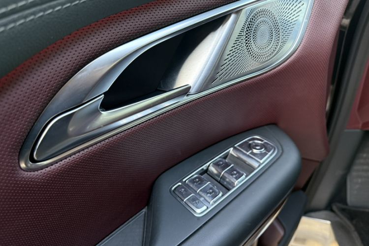 Used Hongqi HQ9 2023 2.0T Smart Connect Flagship Edition Interior 9